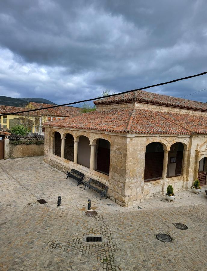 Hotel Rural Luna Llena Torremocha de Jarama Bagian luar foto