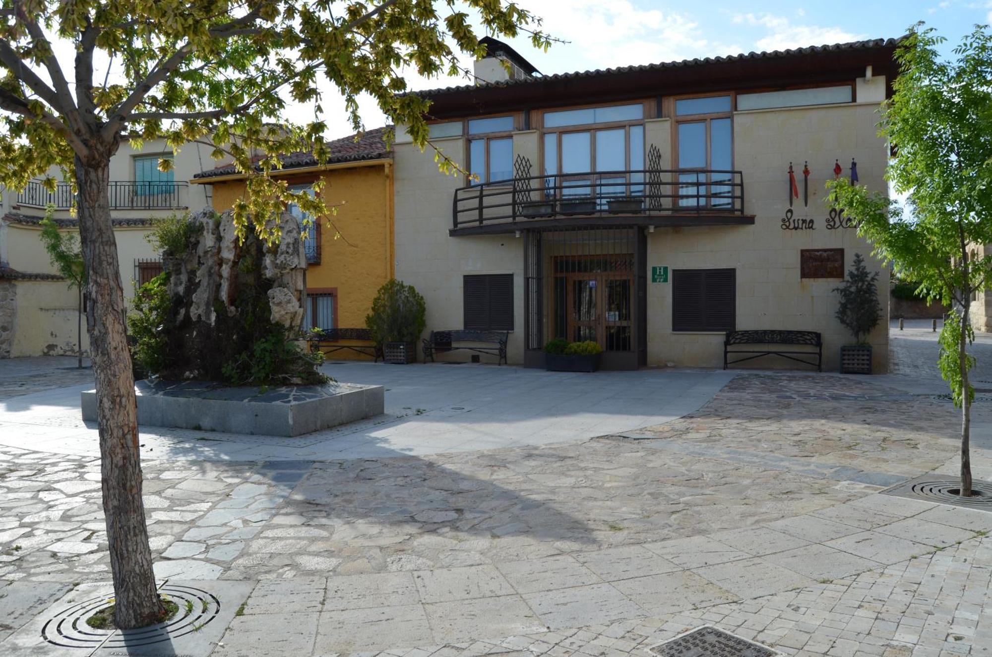 Hotel Rural Luna Llena Torremocha de Jarama Bagian luar foto